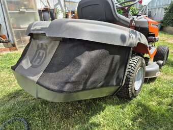 Zahradní sekací traktor Husqvarna TC 138. - 5