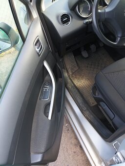 Peugeot 308 1.4 vti - 5
