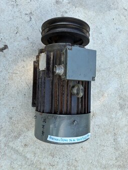 Elektromotor 3kw MEZ Mohelnice 380/220 - 5