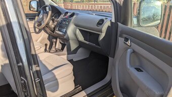 Volkswagen VW Caddy Life 1.4 59kW, r. 2008 – rodinný vůz - 5