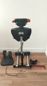 Thrustmaster Ferrari sada volantu + pedálů + stojan - 5