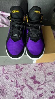 Nike LeBron 18 low Lakers vel. 45 - 5
