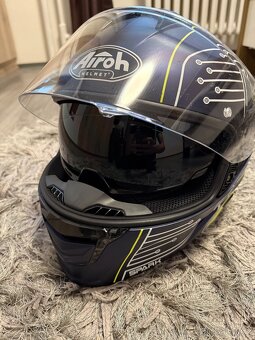 Helma na motorku Airoh Spark zánovní - 5