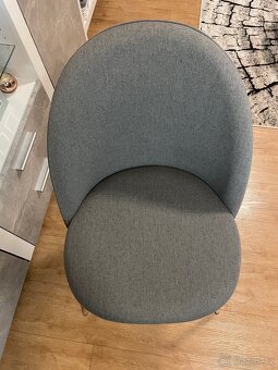 Jídelní stůl s židlemi - 5