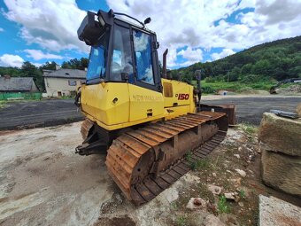 NEW HOLLAND D150 - 5