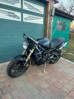 Triumph street triple - 5