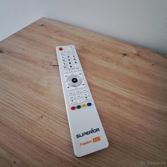 Predám videorekordér Panasonic NV-SV121 - 5