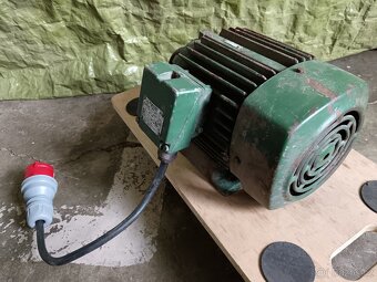 Motor POMALOBĚŽNÝ, třífázový elektromotor, motor - 5