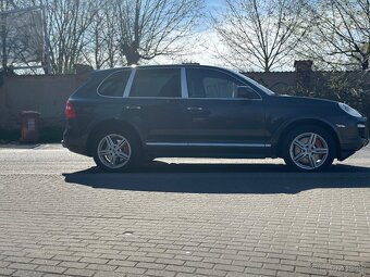 PORSCHE CAYENNE TURBO S 4.8 405KW - 5