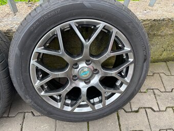 VOLVO V40 letni sada 7x17 - 5