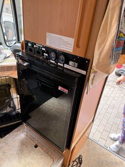 Obytná vestavba orig. Adria na Fiat Ducato 18Q 2,8 JTD - 5