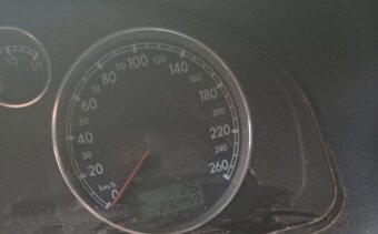 Prodám motor z VW Passat - 5