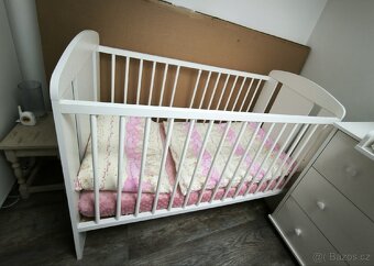 Dětská postýlka, matrace, přebalovací pult - 5