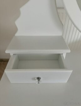 Kosmetický stolek pro slečnu - 5