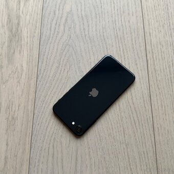 APPLE IPHONE SE 2020 128GB - ČERNÝ,BATERIE 100%, ZÁRUKA - 5