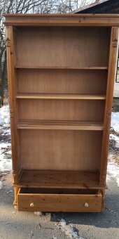 Celomasivní regál - knihovna s šuplíkem - 5