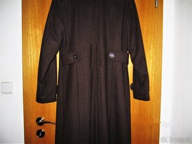 Kabát hnědý vel. 36/38 + halenka/šála ZDARMA - 5