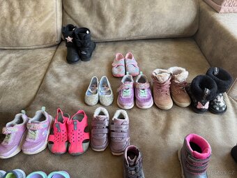 Prodám boty vel. 19-26, Geox, scheckers, Nike... - 5