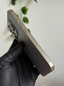 iPhone 15 Pro 256GB přírodní titan - 5