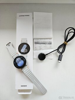 Samsung Galaxy Watch7 44 mm LTE šedé - 5