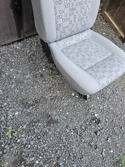 2.řada sklopná sedačka sedadlo jednička VW T5 T5.1 T6 - 5