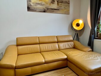 Kožená rozkládací sedačka s úložným prostorem - 5