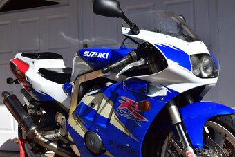 SUZUKI GSX-R 400 - 5