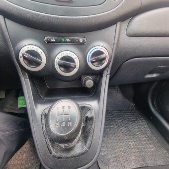 Hyundai i10 49kw - 5