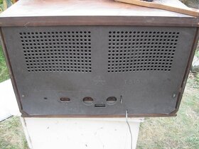 rádio TESLA Largo T516A - 1950 700kč - 5