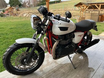 Triumph Thruxton 900 - 5