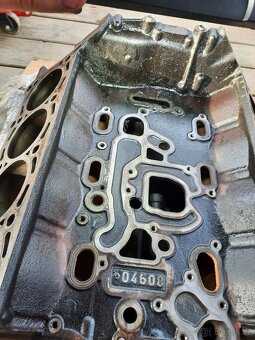 Blok motoru Audi Q7 - 4.2 TDI - BTR - 5
