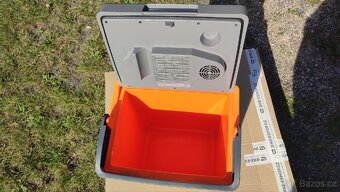 Prodám elektrický chladící box CRIVIT 230/12 V - 5