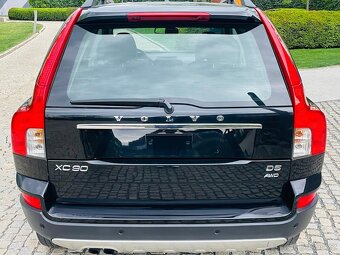 Volvo XC90 2.4 D5 147KW AUT VÝHŘEV R-DESIGN SERVISKA - 5