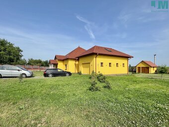 Prodej krásného rodinného domu 369 m2 s pozemkem 2270 m2 - 5