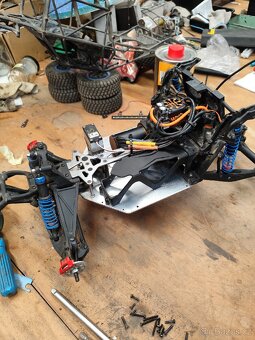 LOSI BAJA REY 1/10 K.O PNEU - 5