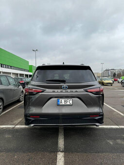 Toyota Sienna XSE 2022 - 5
