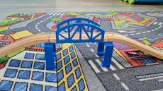 Vláčkodráha, bočnice mostu Brio Ikea Lidl - 5