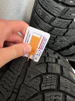 Nokian WR A4 235/45/19 zimní sada - 5