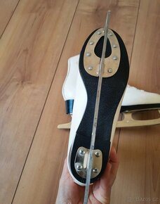 Dámské brusle 42/27 cm - 5