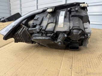 BMW E90/E91 Facelift LCI leve xenon svetlo predni - 5