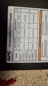 APC SRT1000RMXLI APC Smart-UPS SRT 1000VA RM 230V - 5