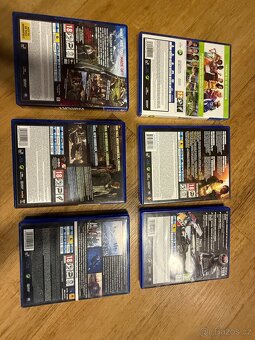 PlayStation 4 ve výborném stavu. - 5