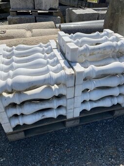 Kamenná zahradní dekorace a fontány - 5