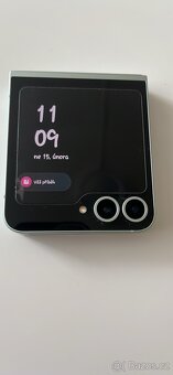 Prodam samsung galaxy Z Flip6 - 5