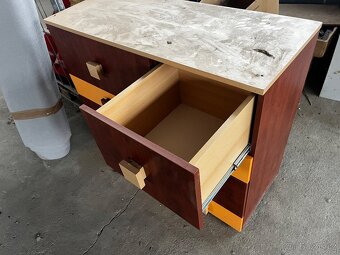 Skříňka se šuplíky - 5