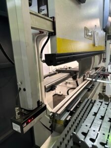 CNC ohraňovací lis DERATECH ULTIMA - 5