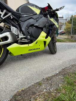 Honda CBR1000rr Fireblade - 5