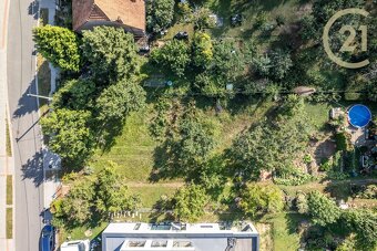 POZEMEK BRNO-HORNÍ HERŠPICE: OSAMĚLÁ ULICE – POSLEDNÍ ŠAN... - 5