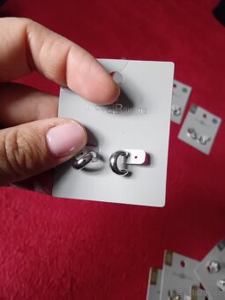 Nove stříbrné náušnice - 5