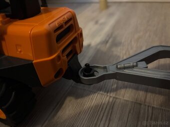 Bruder stavební technika - 5